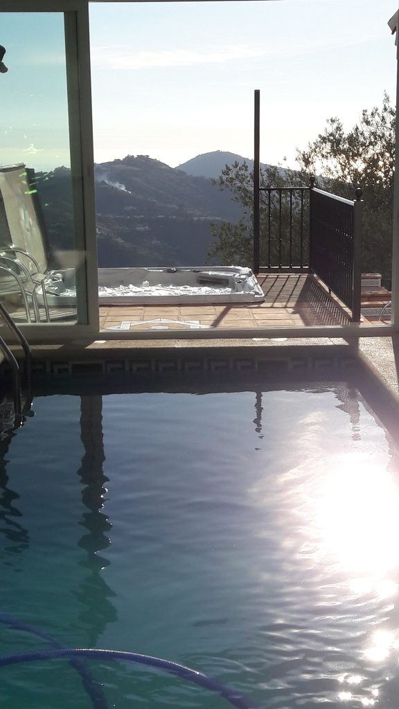Pool or hottub?